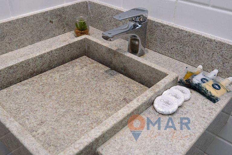 Complete Studio 400m from the Beach | SL 363/304