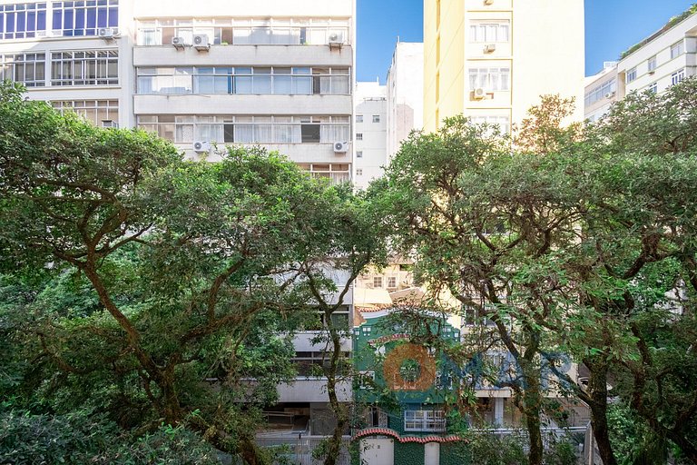 Apê com 3 quartos em Copacabana com banheira | SL 432/401