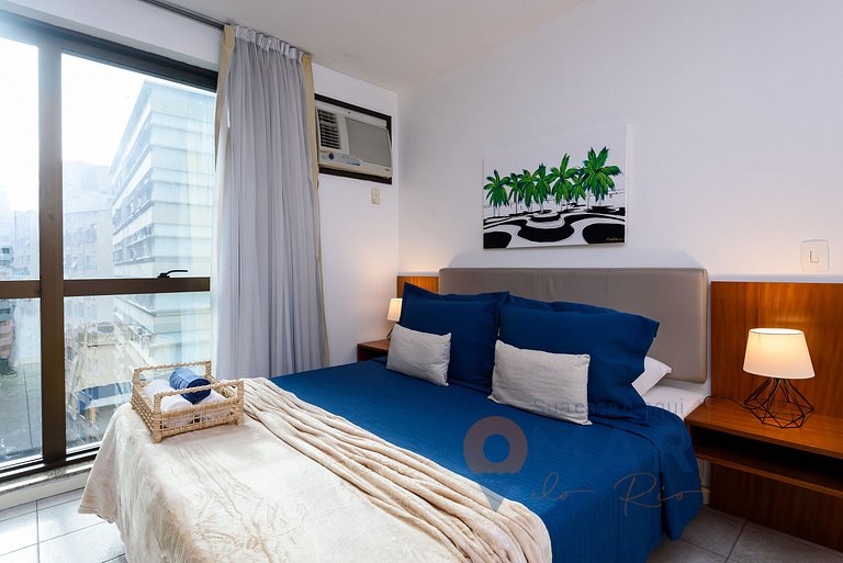 Apto Antigo em Copacabana c/ Piscina | DU 370/801