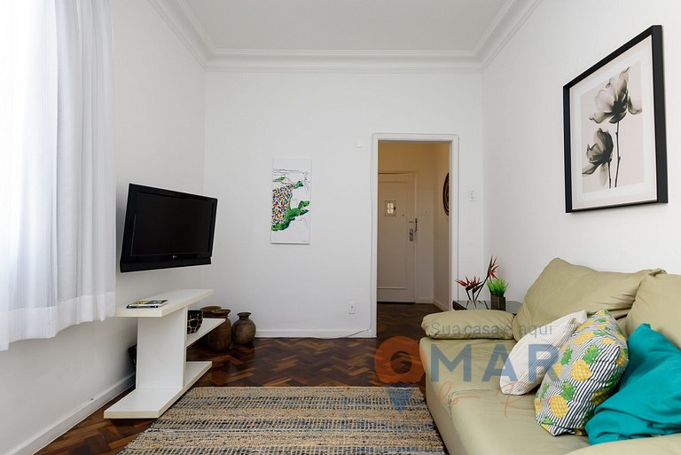 Apê com Qto&Sala a 100m da praia de Copacabana | RE 85/501