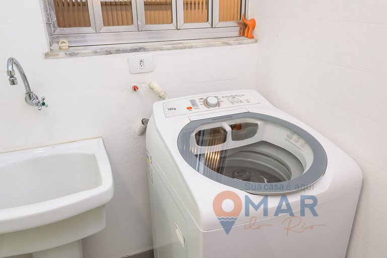 Flat em Ipanema a 350m da praia | BT 82/108