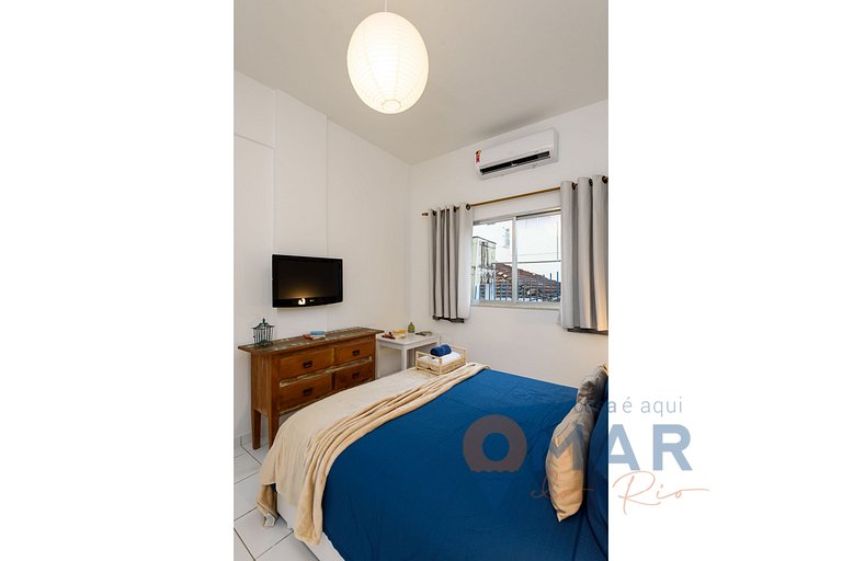 Flat em Ipanema a 350m da praia | BT 82/108