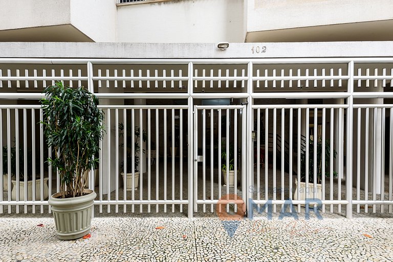 Apartamiento a 300m de la Playa de Copacabana | BI 102/202