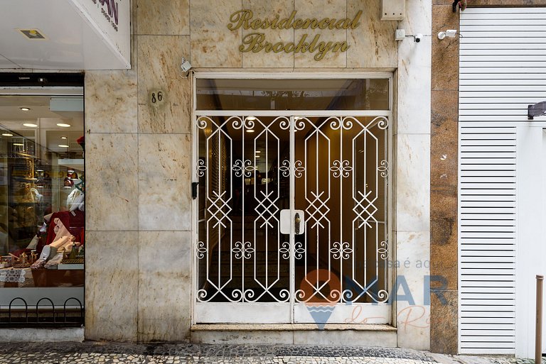Flat a 200m da Praia de Copacabana | SC 86/712