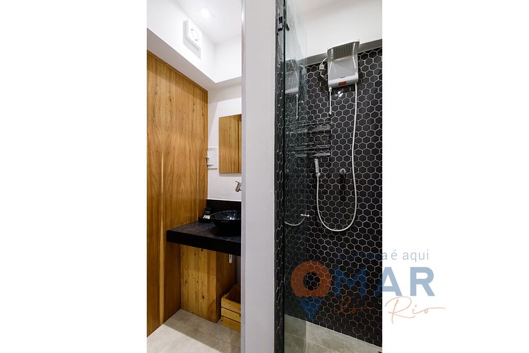 Loft w/ Christ the Redeemer View | SQC 143/1418