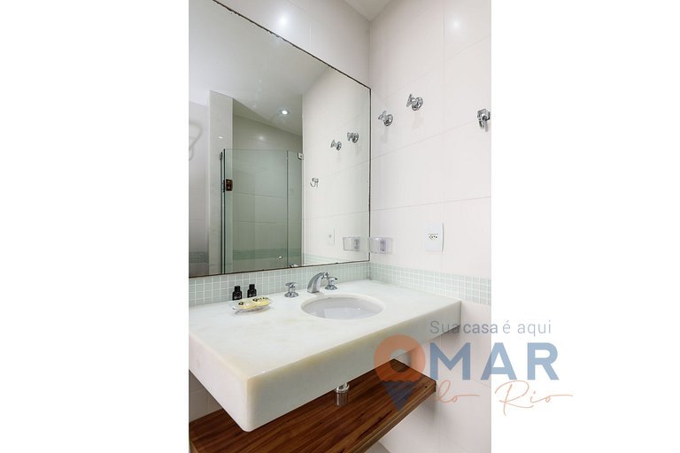 Apartamento no Leblon a 300m da praia | ADP 386/603