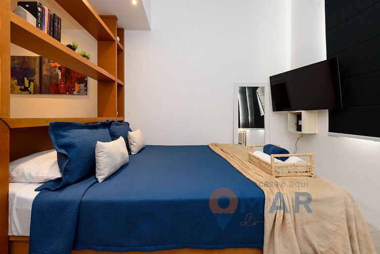 Bedroom & Lounge, View of Christ the Redeemer | SQC 143/918