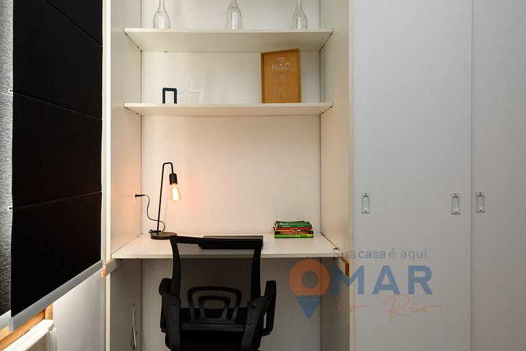 Bedroom & Lounge, View of Christ the Redeemer | SQC 143/918