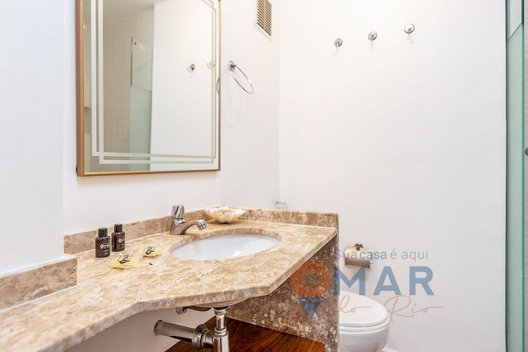 Duplex em Búzios com Suítes e Piscina | CLC 11