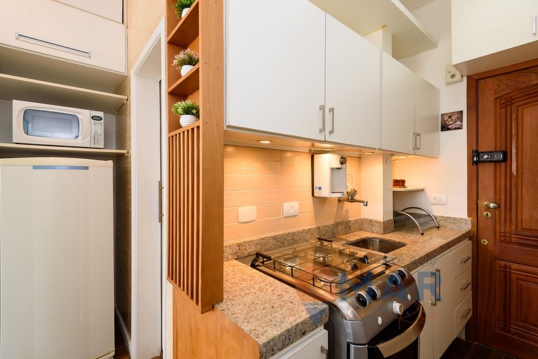 Studio 200m from Copacabana Beach | FM 144/1105