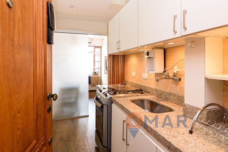 Estudio a 200 metros de la playa de Copacabana | FM 144/1105