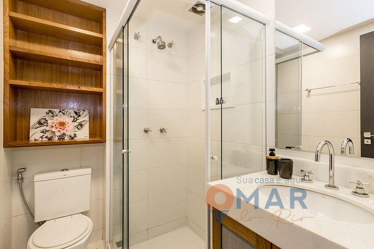 Triplex com Design Industrial em Itaipava | AIR A2
