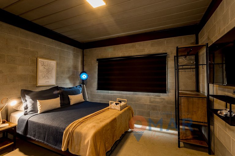 Triplex com Design Industrial em Itaipava | AIR A2
