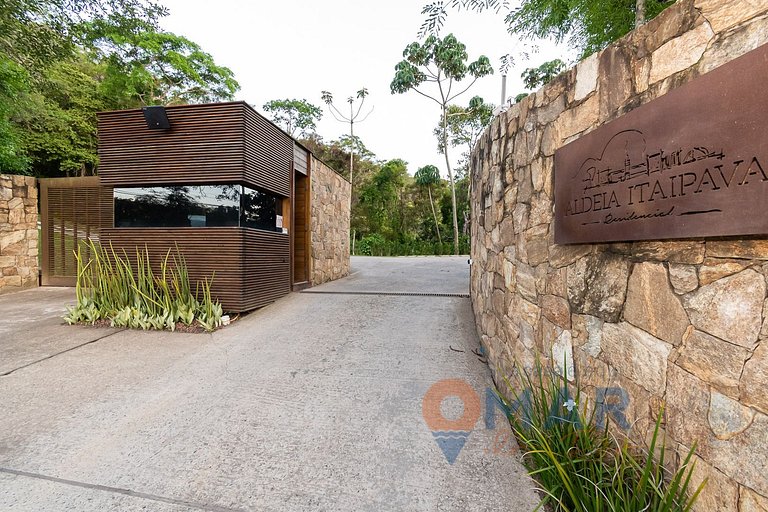 Triplex con Diseño Industrial en Itaipava | AIR A2