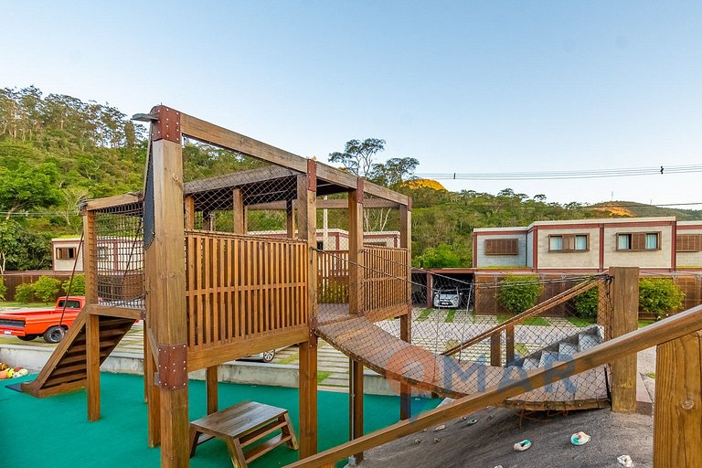 Triplex com Design Industrial em Itaipava | AIR A2