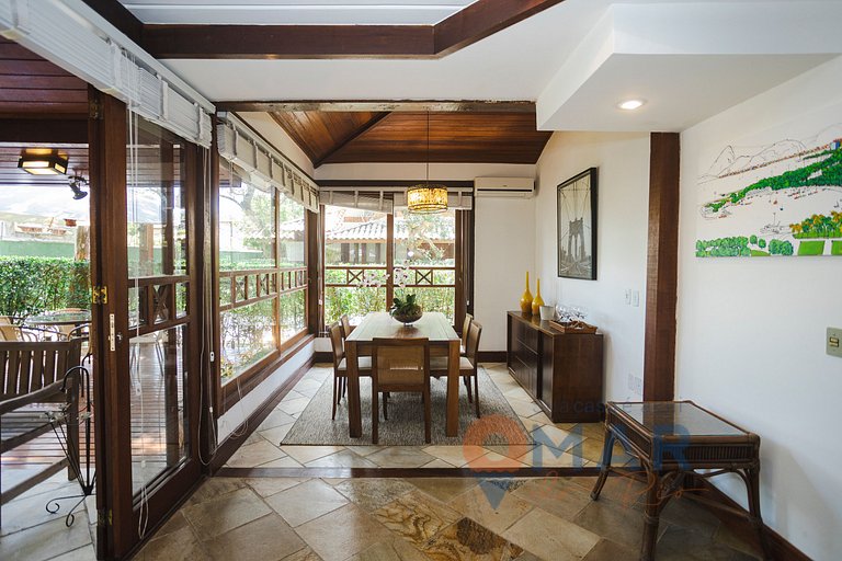 Casa em Búzios com 3 suítes | VF 07