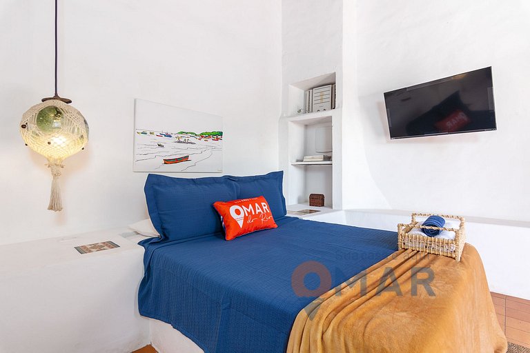 Casa Flora with Swimming Pool: Red Suite