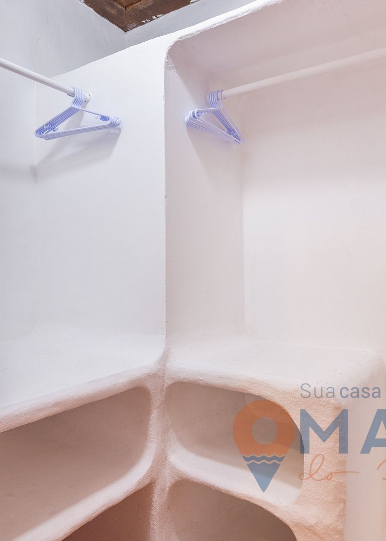 Casa Flora with Swimming Pool: Red Suite