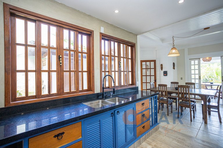 Casa Ayana | Mansión con piscina a 400m de Praia Brava