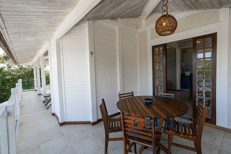 Casa Ayana | Mansão c/ Piscina a 400m da Praia Brava