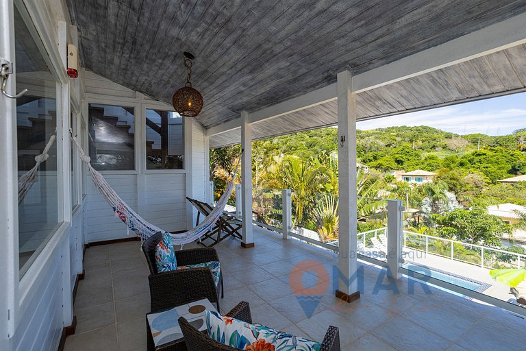 Casa Ayana | Mansão c/ Piscina a 400m da Praia Brava