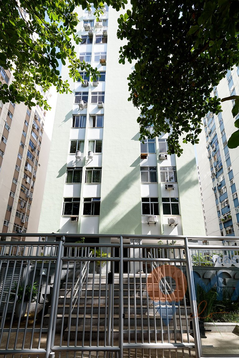 Grande Piso en Leblon con 3 habitaciones | GBC 260/301