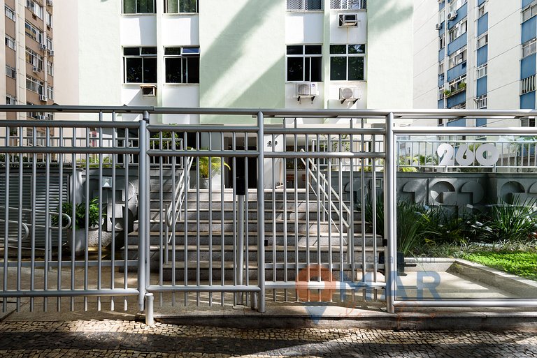 Apartamento no Leblon com 3Qtos | GBC 260/301