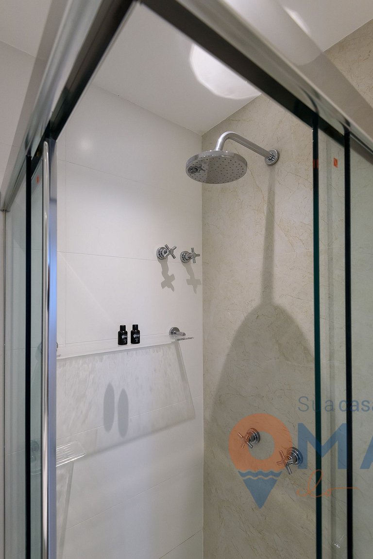 Grande Piso en Leblon con 3 habitaciones | GBC 260/301