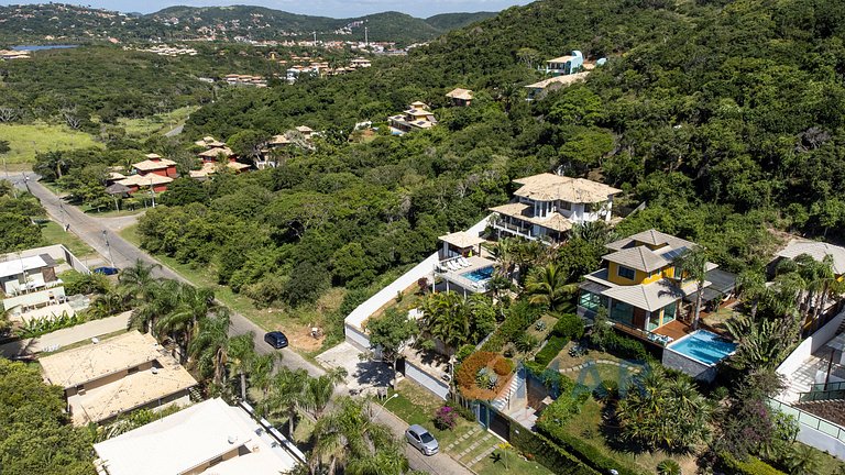 Casa Ayana | Mansão c/ Piscina a 400m da Praia Brava