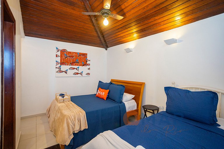 Beachfront House w/ Ocean View in Búzios | CBR 7/7