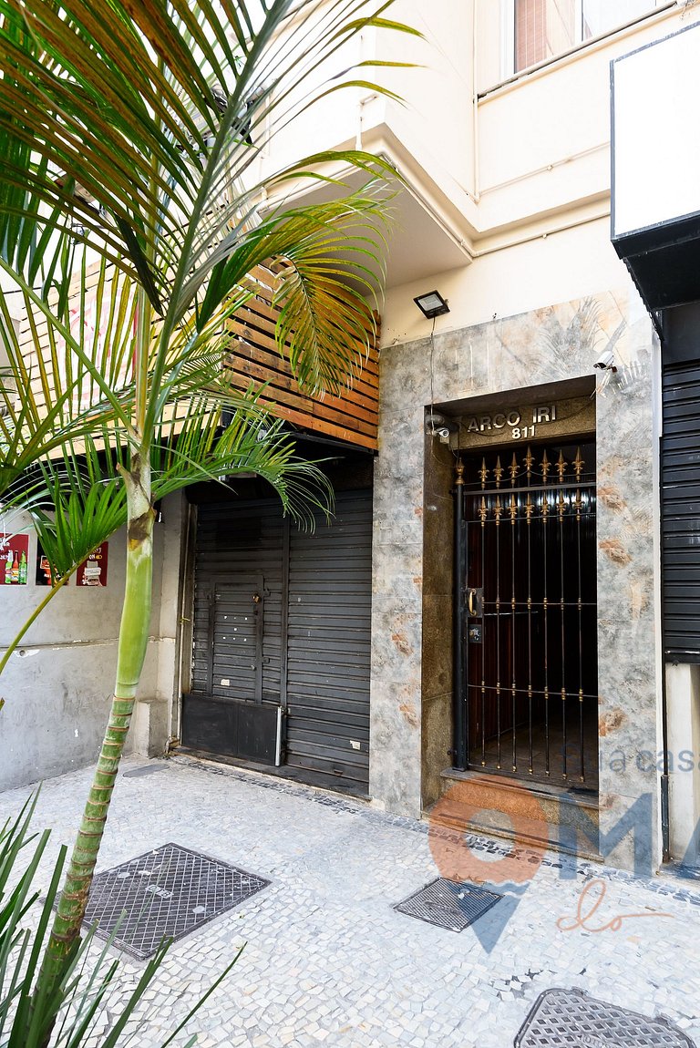 Studio em Copacabana a 450m da Praia | BR 811/805
