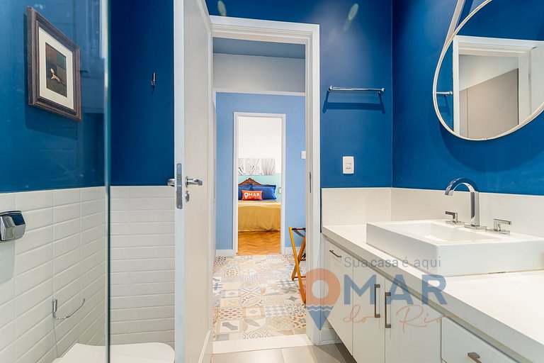 2 Bedroom Apartment and sea view in Copacabana | A 2936/1202