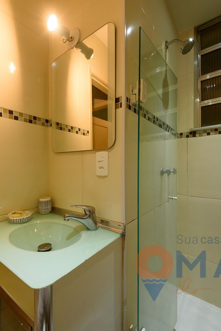 Apê com Qto&Sala a 100m da Praia de Copacabana | RE 85/303