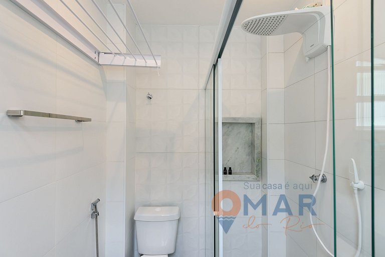 Modern Bedroom & Living Room in Copacabana | MFB 76/203
