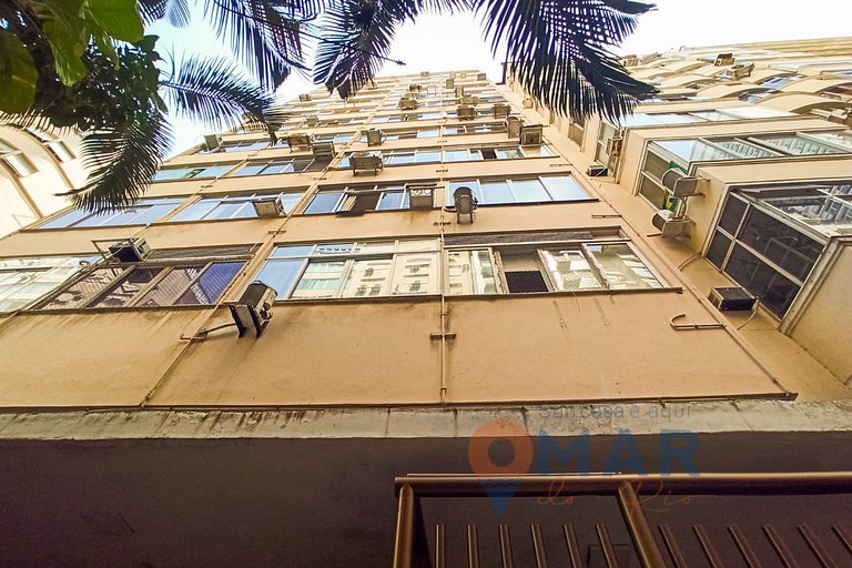 Studio a 60m da Praia de Copacabana | AS 76/810