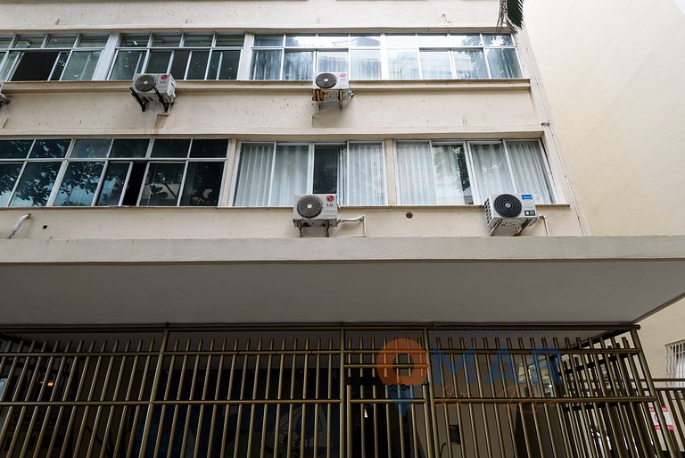 Moderno apartamento a 50m da Praia | PF 19/1004