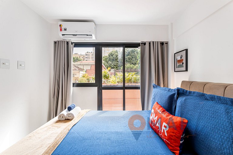 Dormitorio y salón decorados en Copacabana | MRU 5/305