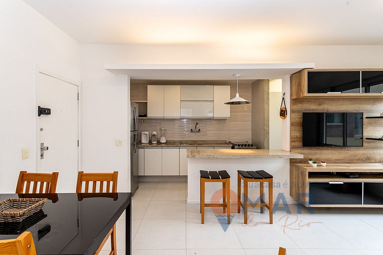 Apartamento c/ Garagem em Copacabana | SQC 238/707