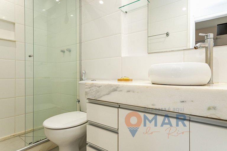 Apartamento c/ Garagem em Copacabana | SQC 238/707