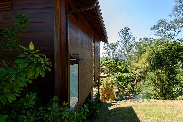 Chalet in the hills of Rio de Janeiro | PE 17