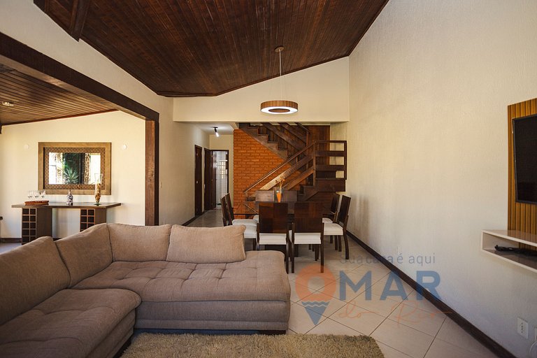 Casa c/ Piscina e Garagem em Búzios | VG 05