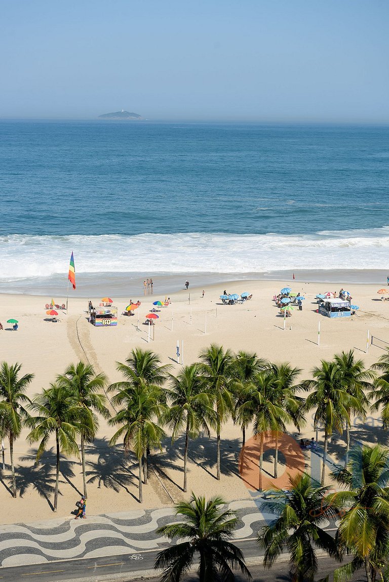 Apartamento de 2 dormitorios con vistas al mar en Copacabana