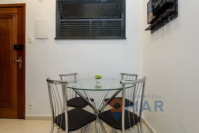 Estudio reformado a 200 metros de la playa de Copacabana