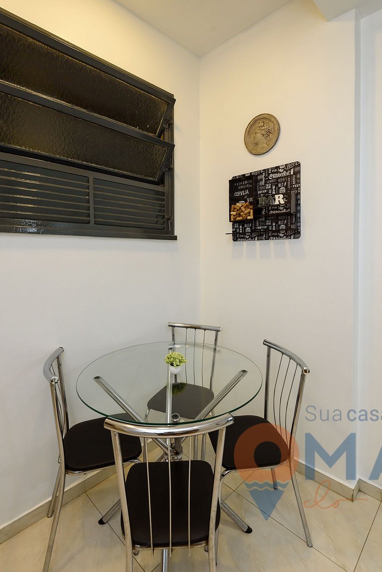 Refurbished studio 200m from Copacabana Beach