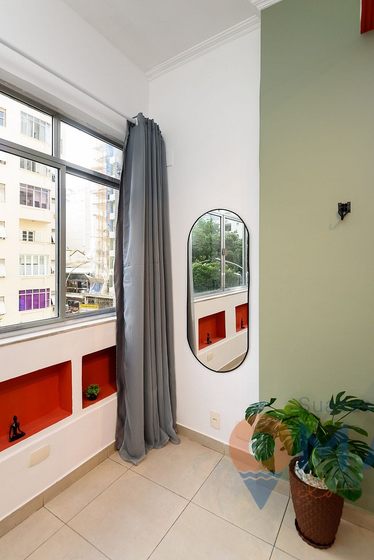 Work and Leisure in Copacabana | NSC 1085/301
