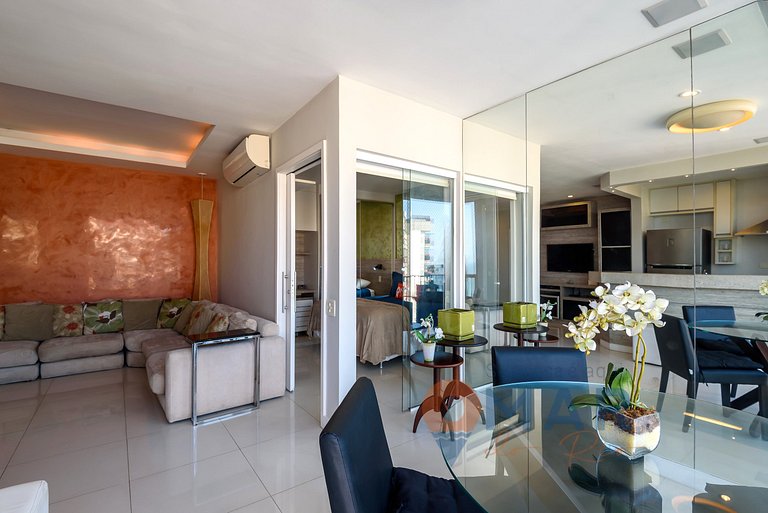 Modern 2-Bedroom w/ Sea View and Pool | LC 6250/1203