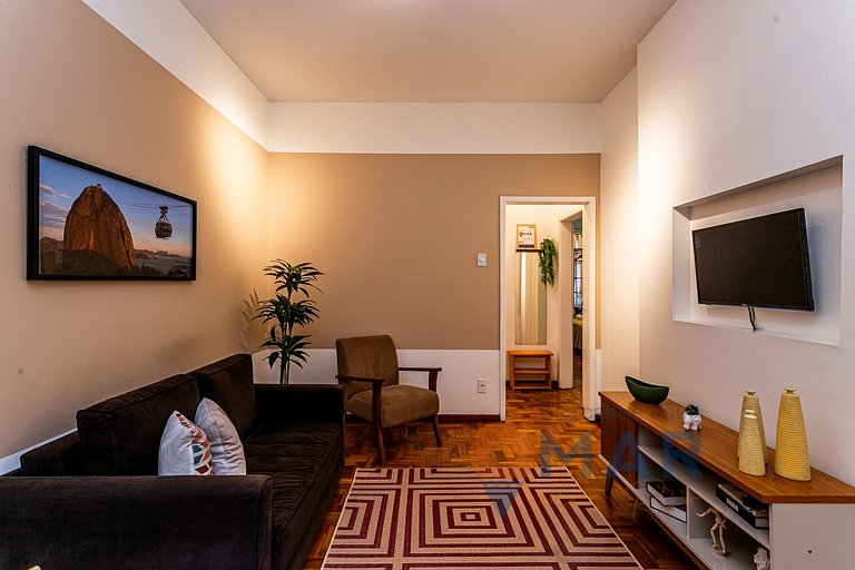 Apartamento Decorado em Copacabana | TN 242/201