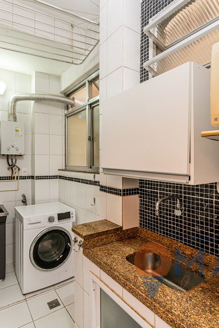 1 Qto a 180m da Praia de Copacabana | BRX 169/301