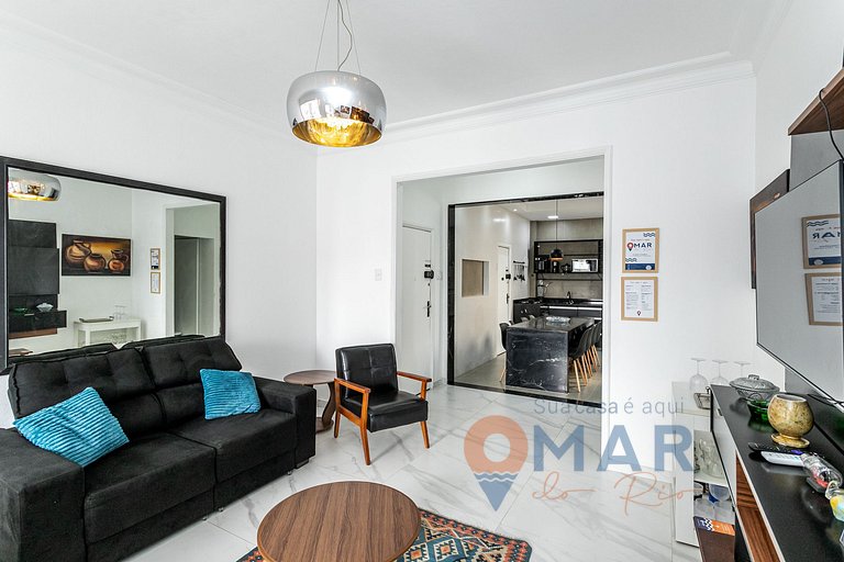 2-bedroom apartment 240m from Copacabana Beach | RP 186/1002