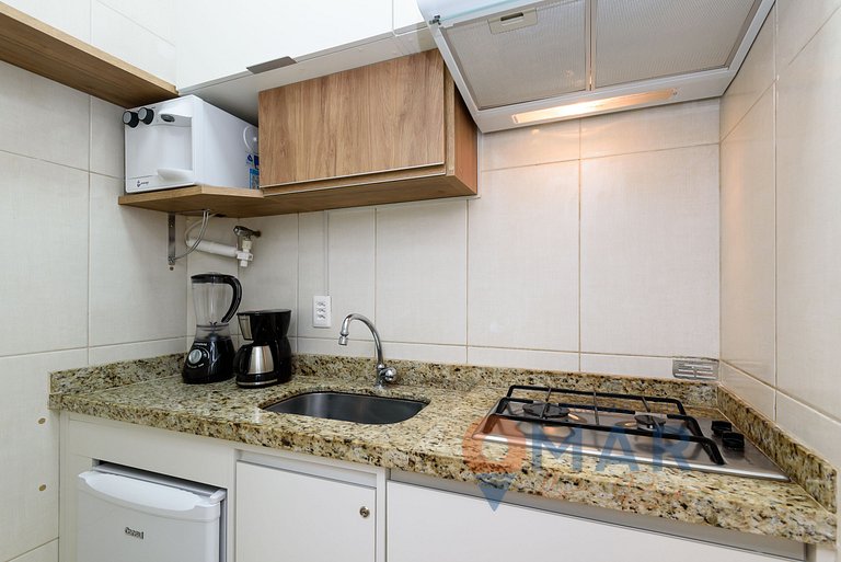 Quarto e Sala a 200m da Praia | FM 144/407